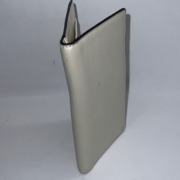 Coach Smooth Polished Pebbled Cream Metallic Leather Checkbook Wallet Cover - Picture 8 of 9